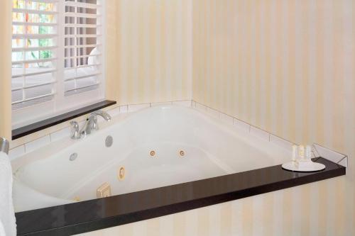 Fairfield Inn & Suites by Marriott Selma Kingsburg - main image