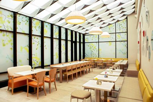 Four Points by Sheraton Midtown - Times Square, New York