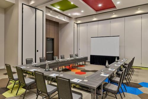 Four Points by Sheraton Dallas Fort Worth Airport North - image 12