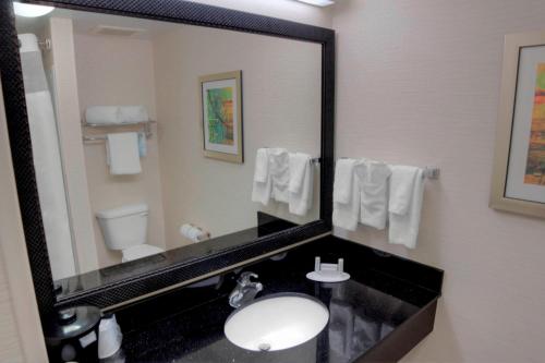 Fairfield Inn & Suites by Marriott Mobile Daphne/Eastern Shore - image 10
