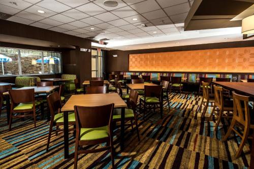 طعام و مشروبات, Fairfield by Marriott Inn & Suites Florence I-20 in Florence