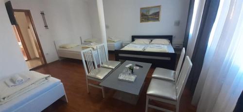 Guest House Stari Grad - Old Town - image 7