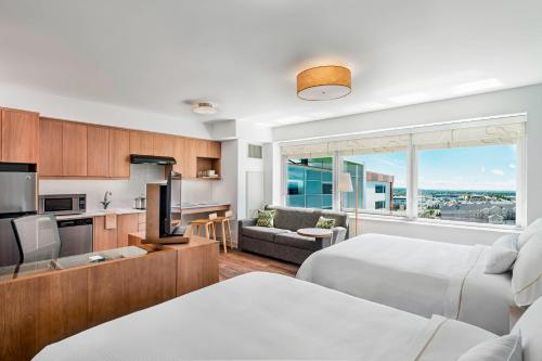 Element by Marriott Calgary Airport - image 5