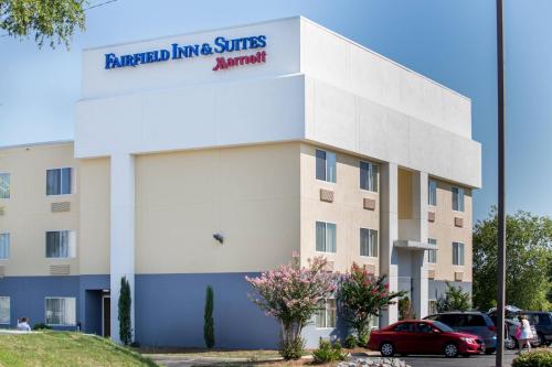 Fairfield Inn by Marriott Lumberton - image 12