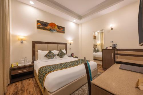 Standard Room(No View) (Centrally Heated) image 5