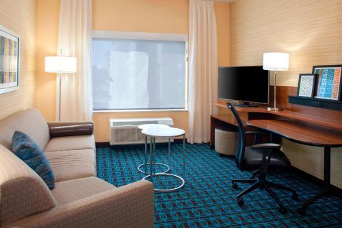Fairfield Inn & Suites by Marriott Flagstaff East - image 3