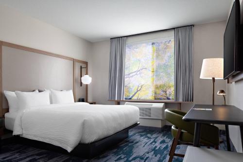 Fairfield Inn & Suites by Marriott Fayetteville - image 6