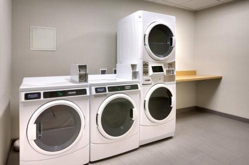 Fairfield Inn & Suites by Marriott Fort Smith - image 11