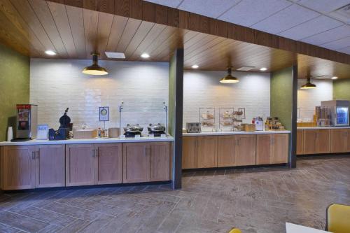 Fairfield Inn & Suites by Marriott Flint Grand Blanc - image 9