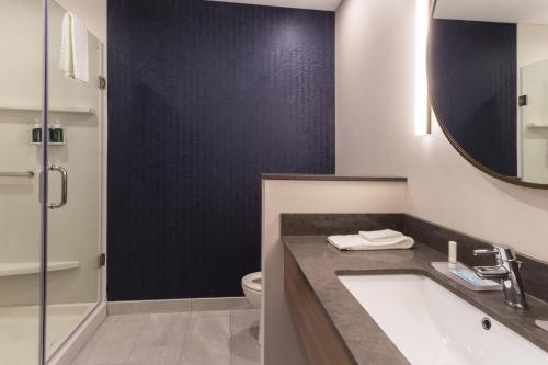 Fairfield Inn & Suites by Marriott Northfield - image 7