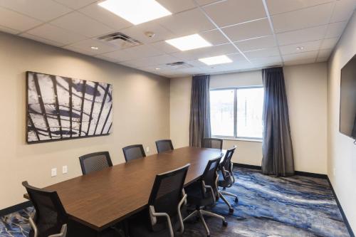 Fairfield by Marriott Inn & Suites Northfield - 회의실/연회장
