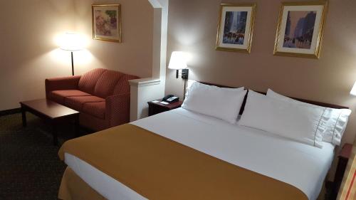 Country Inn & Suites by Radisson Fort Worth West l-30 NAS JRB - image 8