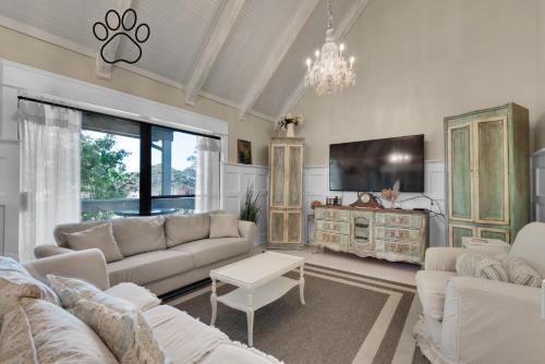 Coconut Cottage by RealJoy Vacations - main image