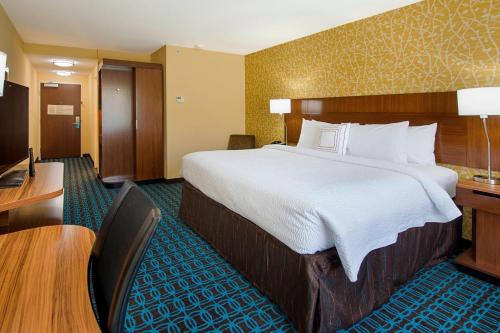 King Room with Mountain View