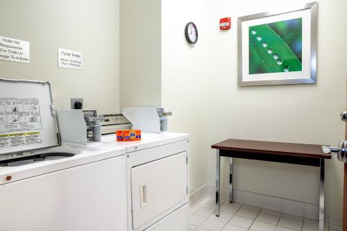 Fairfield Inn & Suites Minneapolis Eden Prairie - image 14