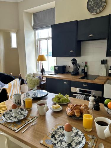 Tower View Apartment in Carrick
