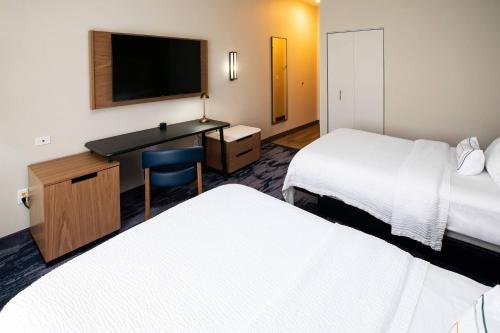 Fairfield Inn & Suites by Marriott Elizabethtown - image 6