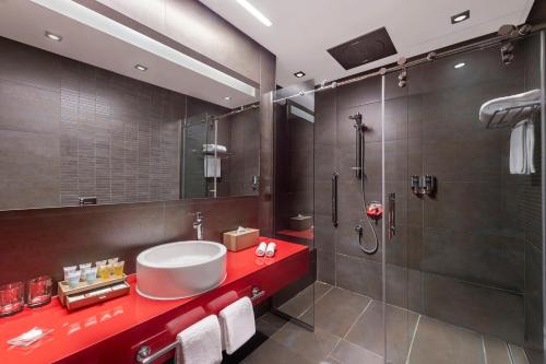 Classic Room, Guest room, 1 King image 4