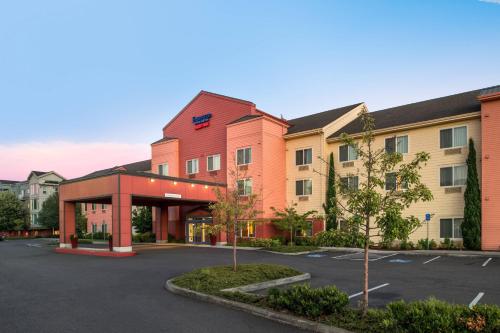Fairfield Inn & Suites by Marriott Portland North - image 11