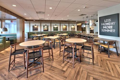 Fairfield Inn & Suites by Marriott Albuquerque North - image 13