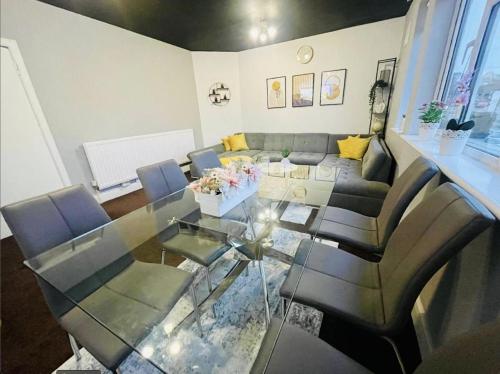 Sleeps 8 3 BED Parking NEC JLR NIA Airport, Birmingham (fotografie 6)