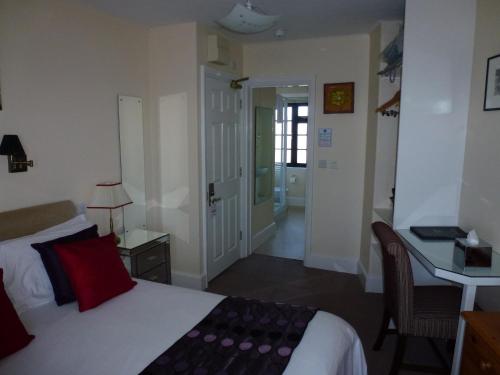 Royal Hotel (Adults Only) - image 5
