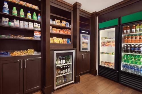 Fairfield Inn & Suites by Marriott Tupelo - image 6