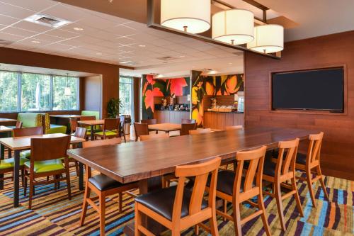 Fairfield Inn & Suites by Marriott St. Joseph - image 11