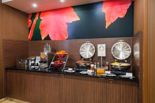 Fairfield Inn & Suites by Marriott Uncasville Groton Area - image 9
