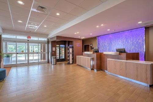 Fairfield Inn & Suites by Marriott Greenville - image 2