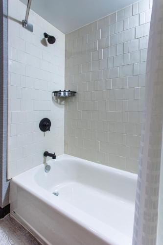 Four Points by Sheraton Appleton - image 7