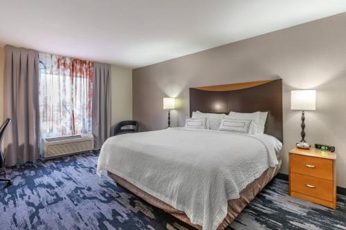 Fairfield Inn & Suites by Marriott Texarkana - image 9