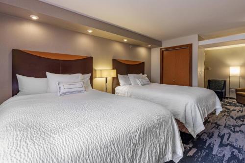 Sleeps 6