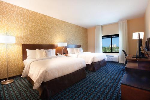Fairfield Inn & Suites by Marriott Clearwater Beach - image 10
