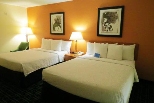 Fairfield Inn & Suites Mount Vernon Rend Lake - image 11