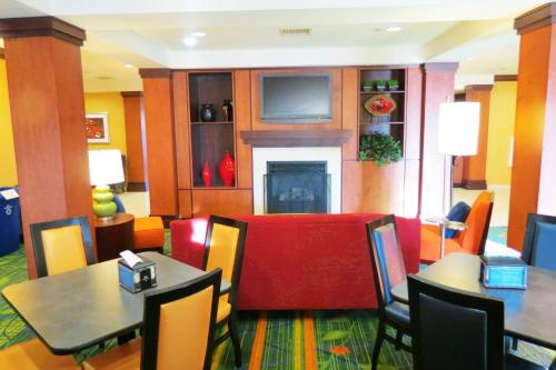Fairfield by Marriott Inn & Suites Mount Vernon Rend Lake - 레스토랑