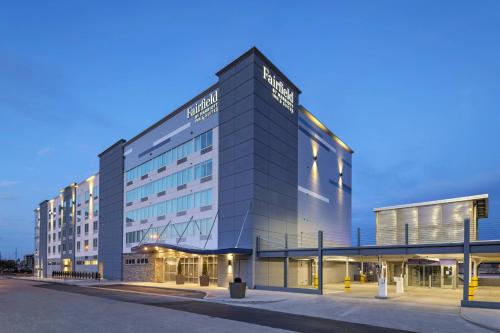 Buitenkant, Fairfield Inn & Suites by Marriott St. Louis Downtown near Campbell House Museum