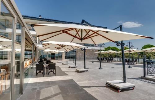 Balcony/terrace, DEDEMAN GURE NURHAYAT THERMAL RESORT & SPA in Edremit City Center