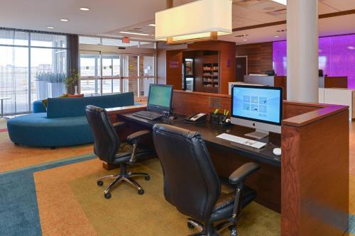 Fairfield Inn & Suites by Marriott Gallup - image 12