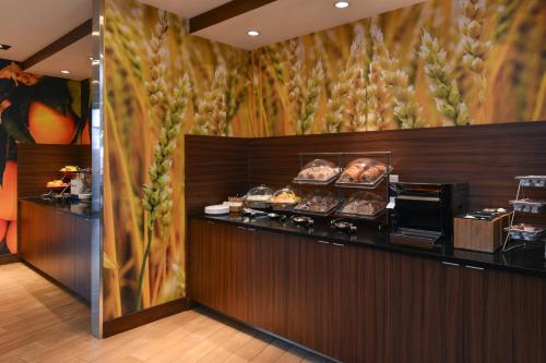 Fairfield Inn & Suites by Marriott Gallup - image 6