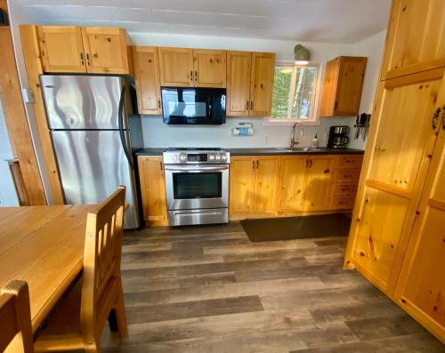 Konyha, Chalet Sous Les Pins in Les Éboulements (QC)