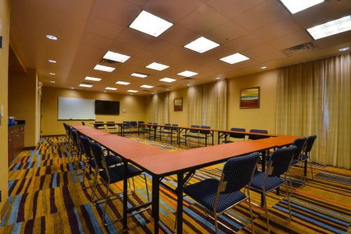 Fairfield Inn & Suites by Marriott St. Louis Pontoon Beach/Granite City IL - image 2