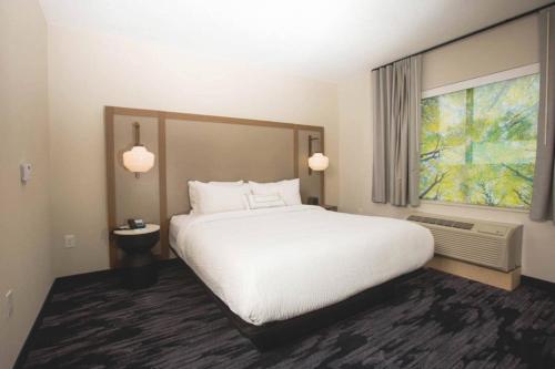 Fairfield Inn & Suites by Marriott Philadelphia Broomall/Newtown Square - Hotel - Broomall