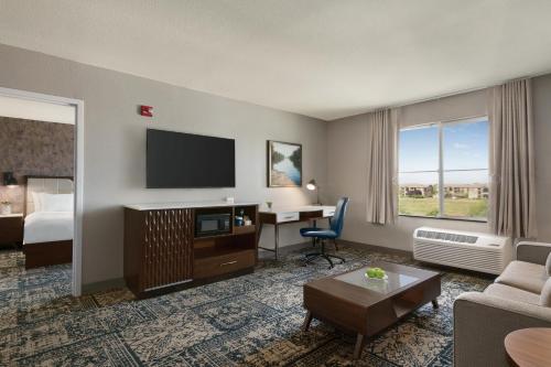 Four Points by Sheraton Sacramento Airport - image 14