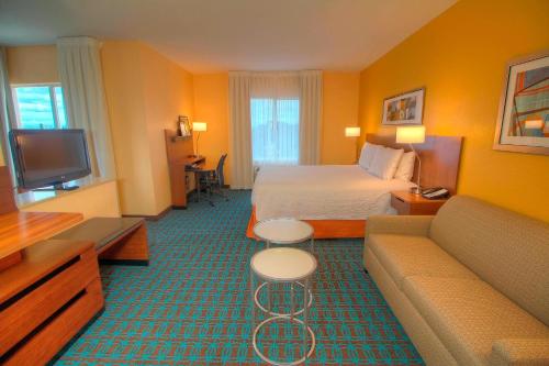 Fairfield Inn & Suites By Marriott Jupiter - image 3