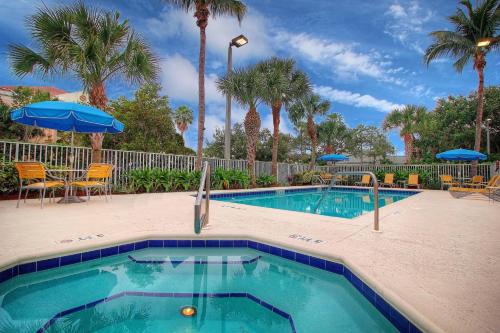 Fairfield Inn & Suites By Marriott Jupiter - image 5