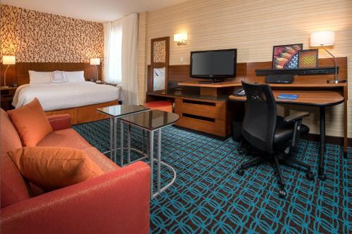Fairfield Inn & Suites New York Manhattan/Downtown East - image 14