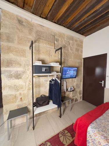 Charles V Flat Ground Floor - image 12