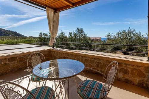 Lithos Guesthouse - image 8