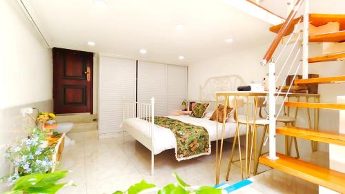Shanghai Hills & Aromahome Modern Cottage Home Retreat with 2Bedrooms close to Tianzifang, Shanghai (photo 7)